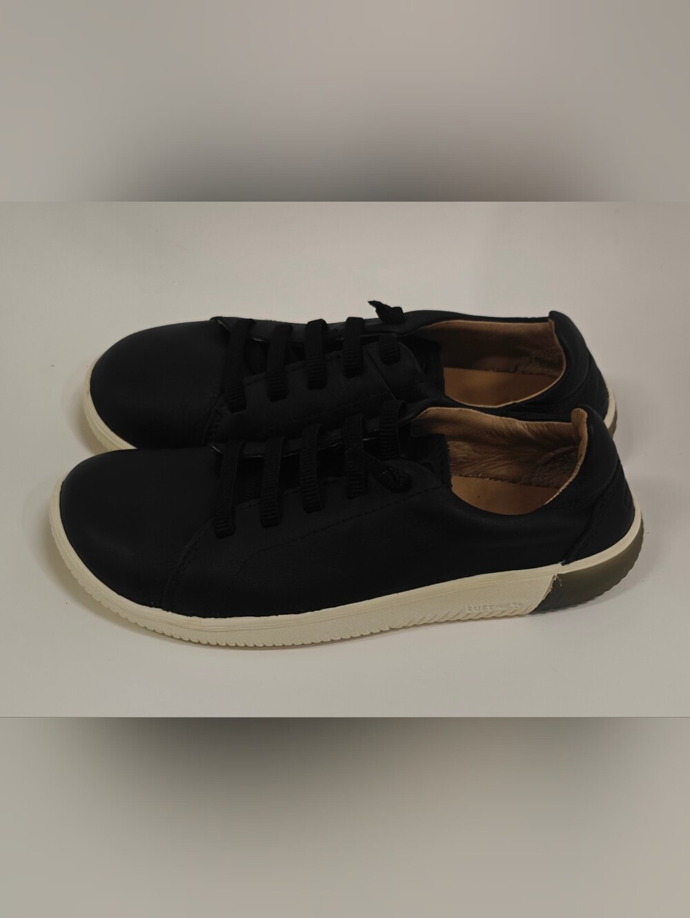 KEEN KNX Lace Sneakers Leather Women’s Black Barefoot Comfort Shoes Size 8